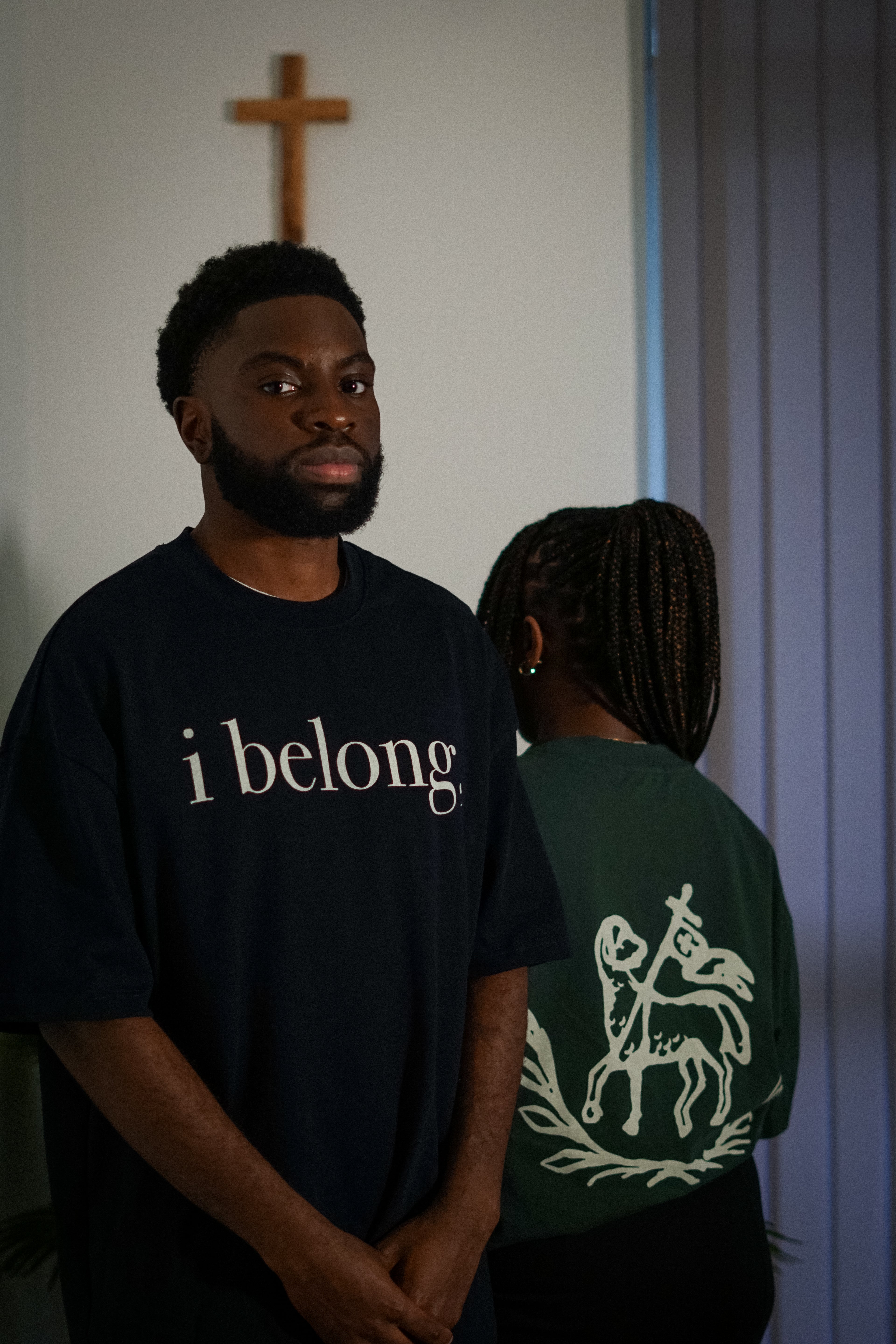 ibelong, "Agnus dei" heavyweight cotton t-shirt in navy-blue